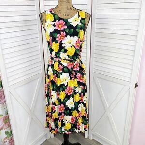 T Tahari Floral Print Accordion Pleat Belted Dress Sleeveless Black Multi Small